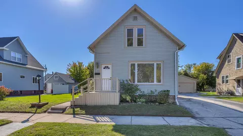 1541 Division, Sheboygan, WI 53083