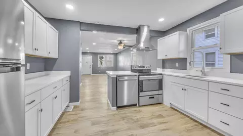 303 Wisconsin, Sheboygan, WI 53081