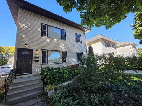 3017 S Hanson #3017A, Milwaukee, WI 53207