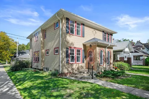 6430 W Wisconsin #6432, Wauwatosa, WI 53213