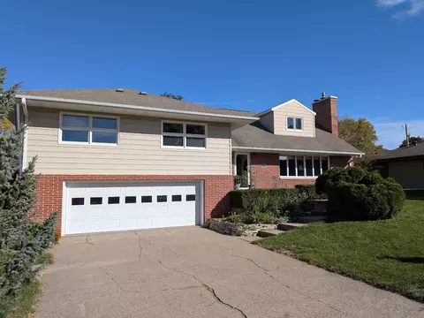 2621 Van Loon, La Crosse, WI 54601