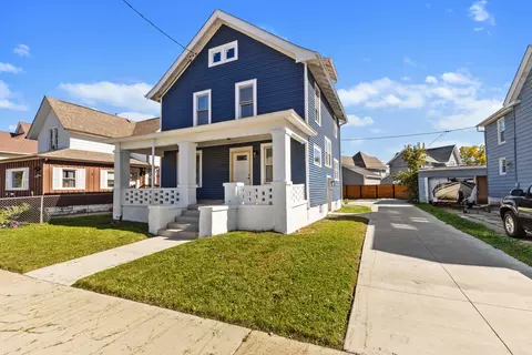 1037 White Rock, Waukesha, WI 53186