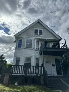 3005 N 40th, Milwaukee, WI 53210