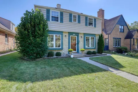 2814 N Hartung, Milwaukee, WI 53210