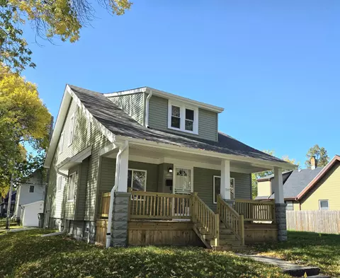 3203 N 33rd, Milwaukee, WI 53216