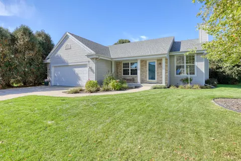 419 Majeskie, Pewaukee, WI 53072
