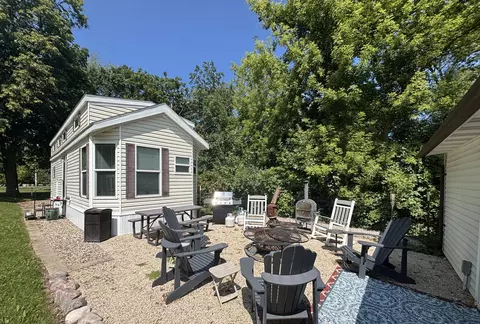 n10878 Rainbow Terrace, Fox Lake, WI 53933