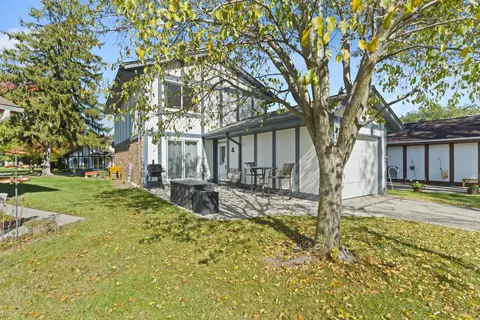 5325 Somerset, Greenfield, WI 53221