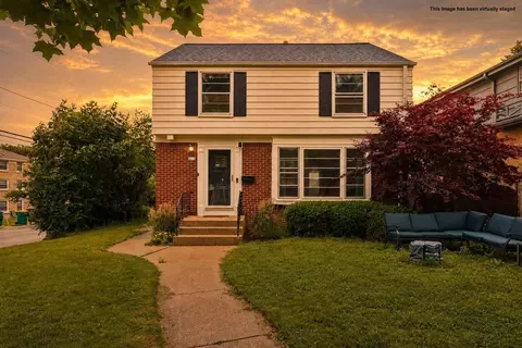 4315 N Wildwood, Shorewood, WI 53211