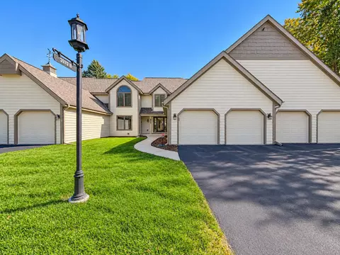 3970 St Andrew #B, Brookfield, WI 53045