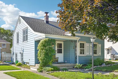 329 E Gauer, Milwaukee, WI 53207