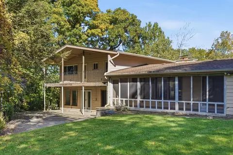 610 Downing, Waukesha, WI 53186