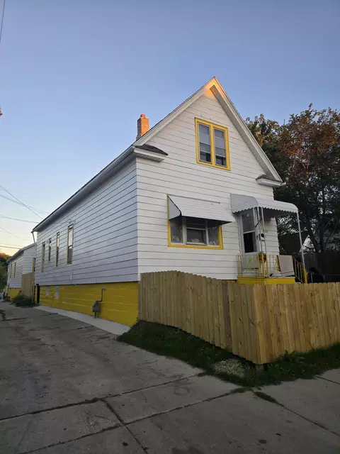1518 S 15th, Milwaukee, WI 53204