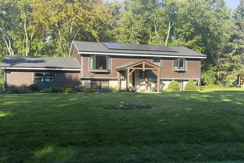 w330n5515 Linden, Merton, WI 53058