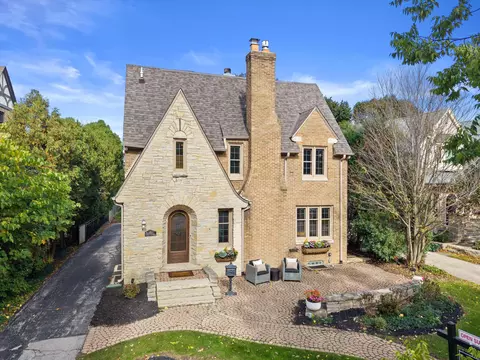1578 E Cumberland, Whitefish Bay, WI 53211