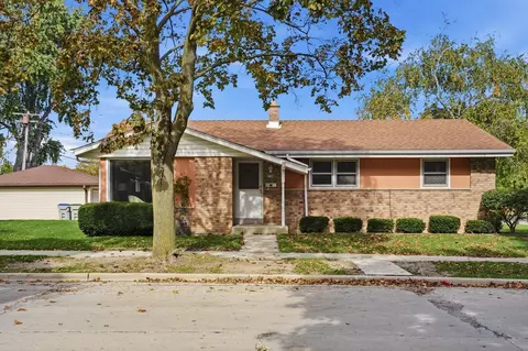 7708 W Tripoli, Milwaukee, WI 53220