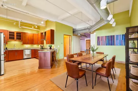730 N Plankinton #9B, Milwaukee, WI 53203