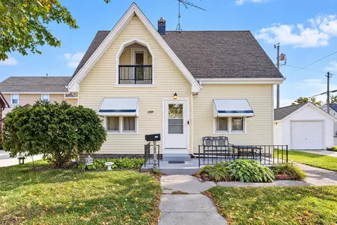 1909 S 10th, Sheboygan, WI 53081
