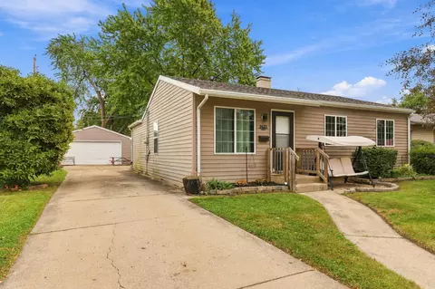 8523 21st, Kenosha, WI 53143