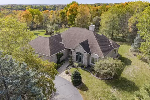 4945 S Calhoun, New Berlin, WI 53151