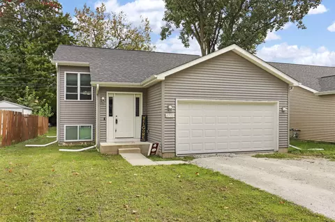 6535 247th, Paddock Lake, WI 53168