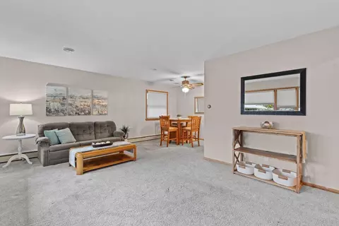 1202 S 118th, West Allis, WI 53214