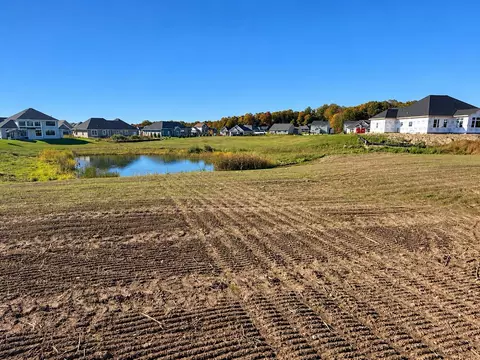 1019 Pleasant Vly #1020 CANDLEBERRY LANE, Grafton, WI 53024