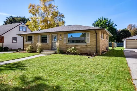 2732 S 15th, Sheboygan, WI 53081