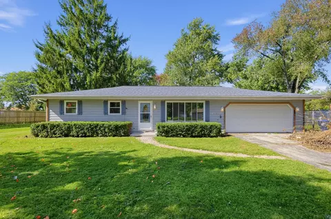1222 S Meadowlark, Elkhorn, WI 53121