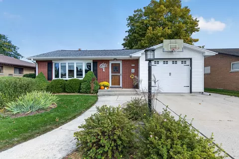 2725 Henry, Sheboygan, WI 53081