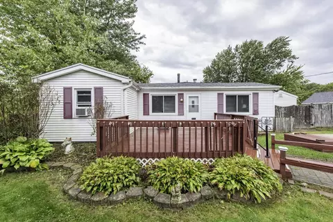 10052 3rd, Pleasant Prairie, WI 53158