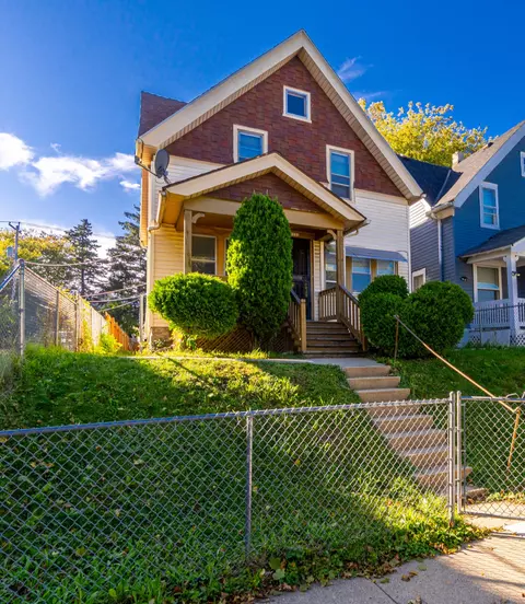 3151 N 14th, Milwaukee, WI 53206