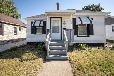 2053 Shoop, Racine, WI 53404