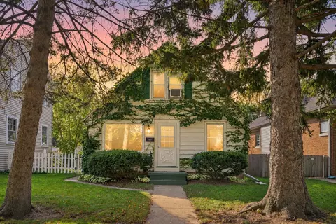 7707 W Hadley #7707A, Milwaukee, WI 53222