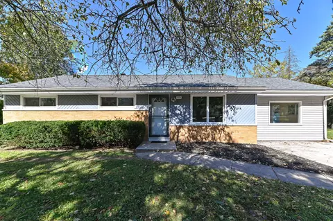 17230 W Jills, New Berlin, WI 53146