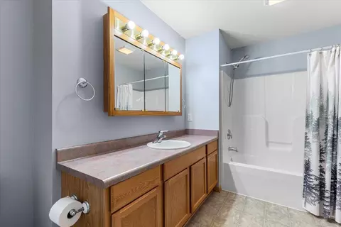 Bath - 934 Spring, West Bend, WI 53095 photo 1 of 3