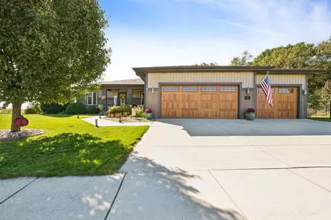 1050 Cumberland, Lake Geneva, WI 53147