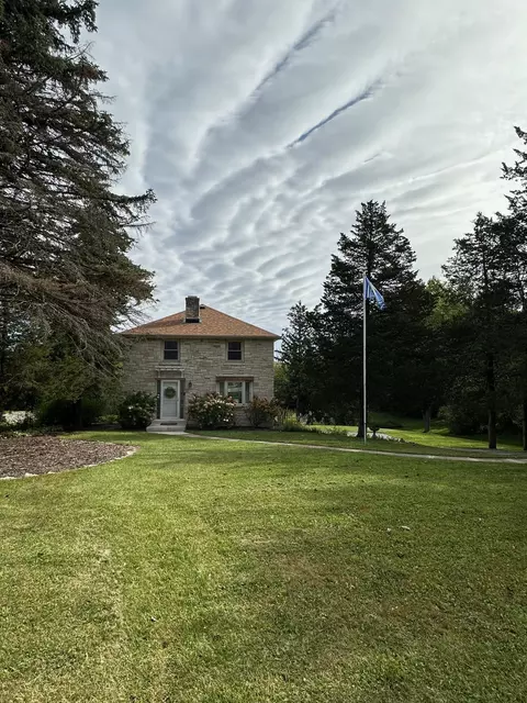 w140n7402 Lilly, Menomonee Falls, WI 53051