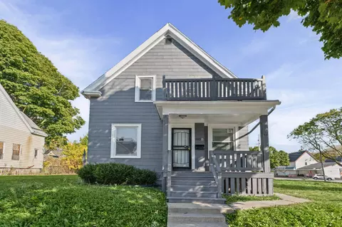 2910 N 17th, Milwaukee, WI 53206