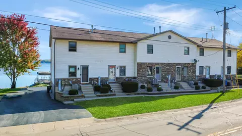100 N Cogswell #1, Silver Lake, WI 53170
