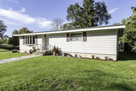 324 W Depot, Silver Lake, WI 53170