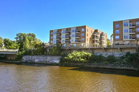 1925 N Water #408, Milwaukee, WI 53202