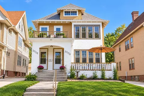 3006 N Murray #3008, Milwaukee, WI 53211