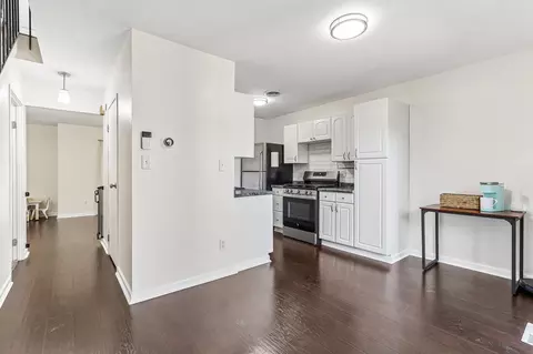 1411 W Edgerton #N, Milwaukee, WI 53221