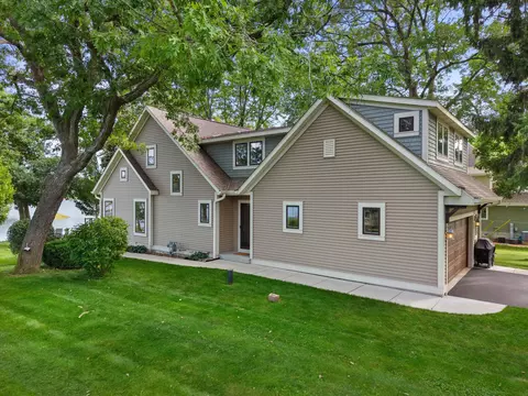 832 N Douglas, Summit, WI 53066 photo 36
