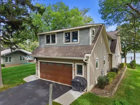 832 N Douglas, Summit, WI 53066 photo 34
