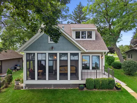 832 N Douglas, Summit, WI 53066 photo 3