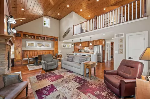832 N Douglas, Summit, WI 53066 photo 12