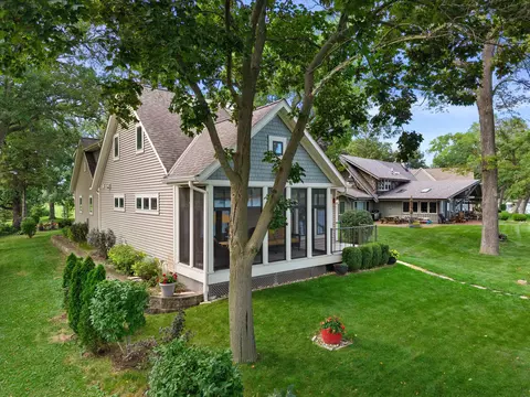 832 N Douglas, Summit, WI 53066 photo 54