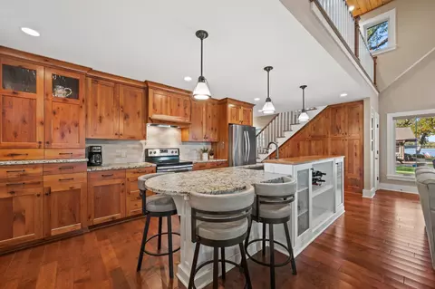 832 N Douglas, Summit, WI 53066 photo 15